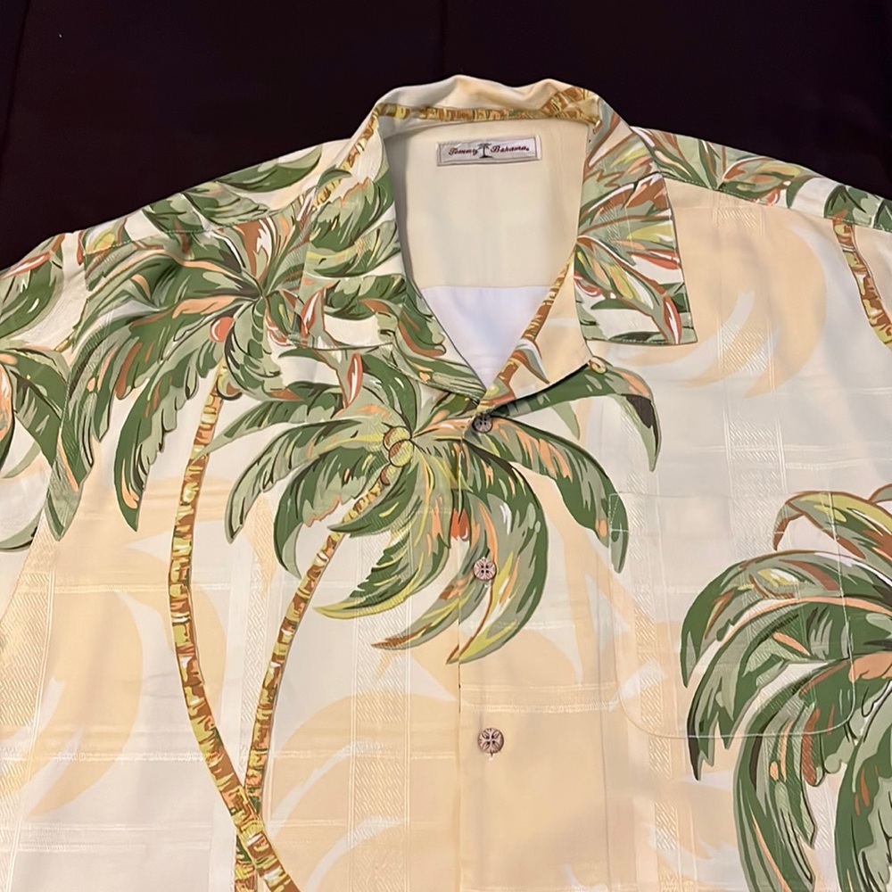 Tommy Bahama 100% silk shirt size XL